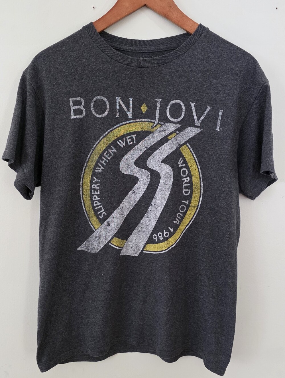 Men’s Charcoal Graphic BON JOVI T-Shirt - Slippery When Wet 1986